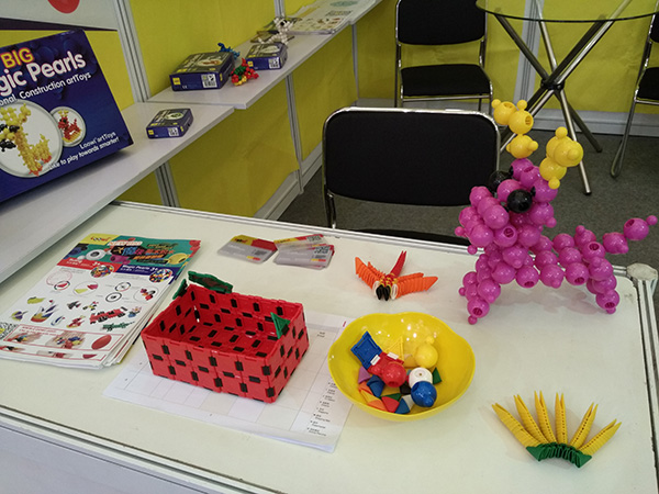 2016-China-Toy-Expo-Loowi-artToys-Booth-E2H05-b