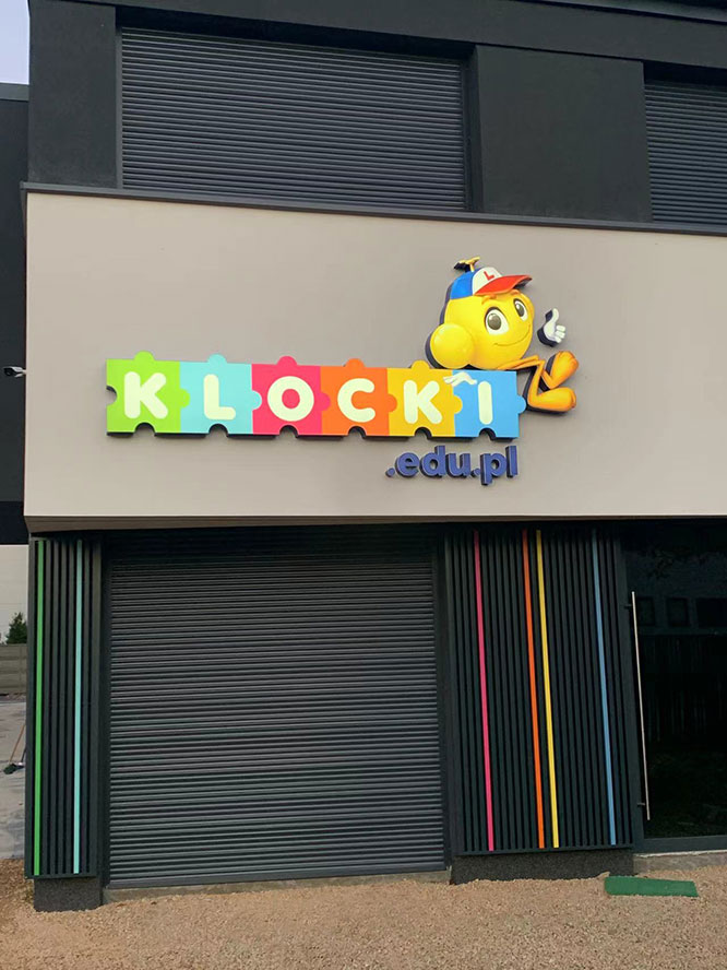 2021-10-09 Congratulations on klocki.edu.pl Moving into New Building B